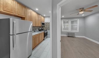 1614 R St SE, Washington, DC 20020