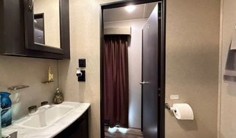 8 P St, Cascade, ID 83611