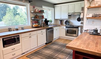 35134 Helligso Ln, Astoria, OR 97103