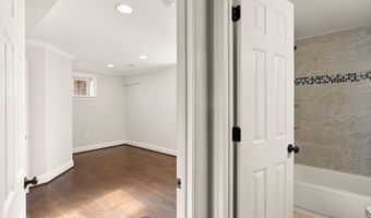 4211 DOWNING St, Annandale, VA 22003