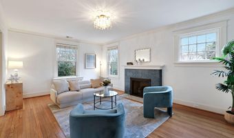 3113 44TH St NW, Washington, DC 20016