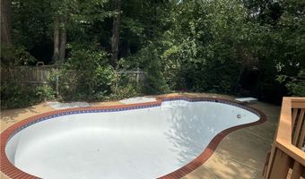 8502 WOODBINE Ln, Annandale, VA 22003