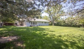 111 Valley Dr, Casper, WY 82604