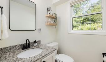 3 Victory Falls Rd, Coventry, RI 02827