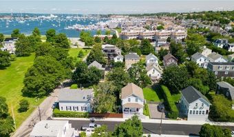 40 Grafton St, Newport, RI 02840