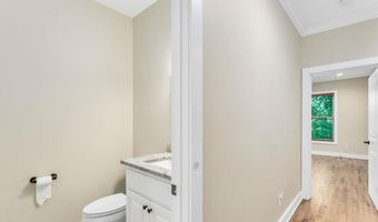 109 Bay Colony Way, Apalachicola, FL 32320