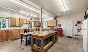 197 Timberlake Dr, Ashland, OR 97520