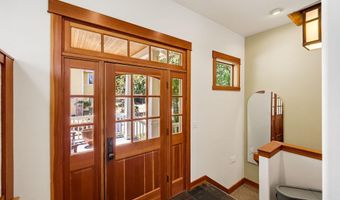 425 Merrill Cir, Ashland, OR 97520