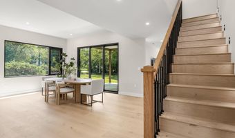 3112 N ROSSER St, Alexandria, VA 22311
