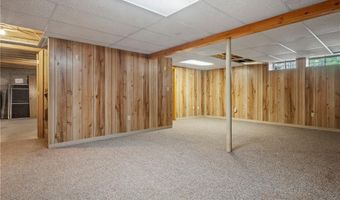 5 Lincoln Dr, North Smithfield, RI 02896