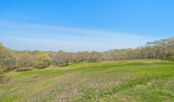 19 Locust Ln, Aquinnah, MA 02535