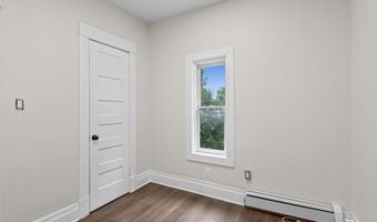 31 Bertha St, Albany, NY 12209