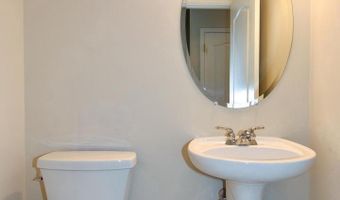 7810 LOCUST LEAF Ln, Alexandria, VA 22315