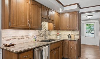 108 S Lansdown Way, Anderson, IN 46012