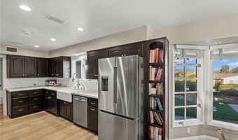 1618 Alapat Dr, Escondido, CA 92027