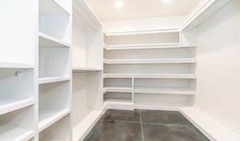 1804 River Pointe Dr, Albany, GA 31701