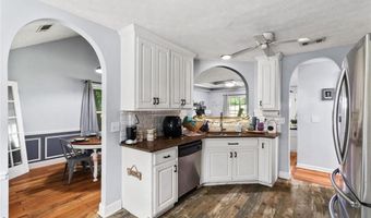 135 Springbrook Drive Dr, Auburn, GA 30011