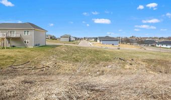 2135 Jo Ann Dr, Asbury, IA 52002