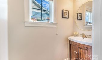 30 Asher Ln, Arden, NC 28704