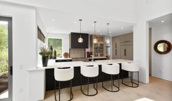 813 W Smuggler St, Aspen, CO 81611