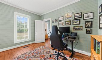 4220 Forest View Rd, Blacksburg, SC 29702