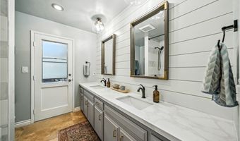 10494 Meadow Glen Way E, Escondido, CA 92026