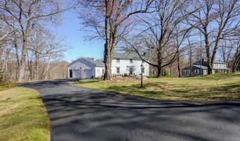 42 Wedgewood Dr, Danbury, CT 06811