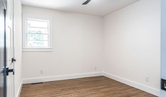 1710 N Poplar St, Aberdeen, NC 28315