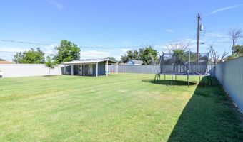 308 W Ellwood Blvd, Anton, TX 79313
