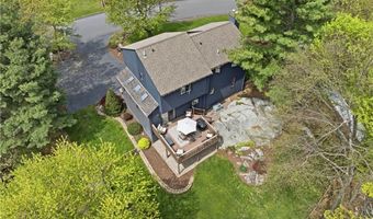 5 Aurora Dr, Cumberland, RI 02864