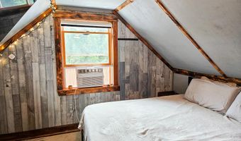 14 Helen St, Auburn, ME 04210