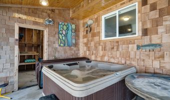 25915 BEACH Dr, Rockaway Beach, OR 97136