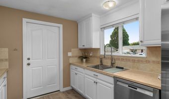 18955 SW BOUCHER Ct, Aloha, OR 97003
