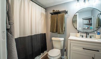 2730 Chelsea Dr, Akron, OH 44312