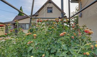 702 N 2nd St, Alpine, TX 79830