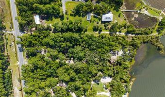 2536 Cr 30-a, Apalachicola, FL 32320