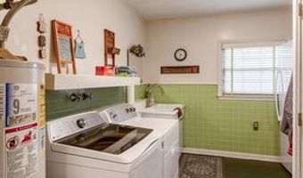 801 D NW, Ardmore, OK 73401