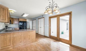 511 Raymond Ave, Albert Lea, MN 56007