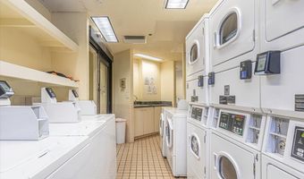 300 Wai Nani Way 1715, Honolulu, HI 96815