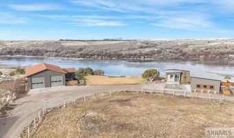 256 Snake River Dr, American Falls, ID 83211