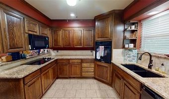1005 S Broadway, Ada, OK 74820