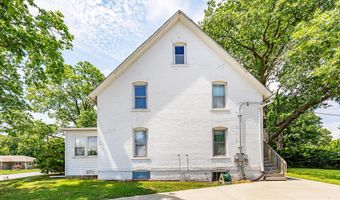 317 20th St 319, Ames, IA 50010