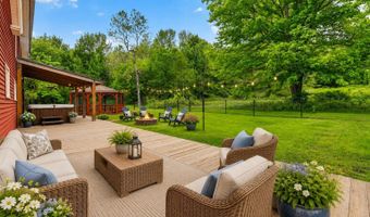 241 E Hardscrabble Rd, Auburn, ME 04210