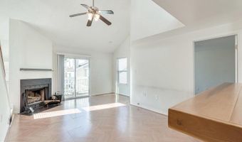 4418 PEMBROOK VILLAGE Dr 121, Alexandria, VA 22309