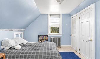 106 Pleasant St, Cranston, RI 02910