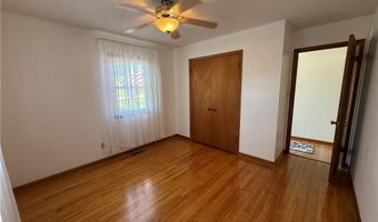 404 N 14th St, Atchison, KS 66002