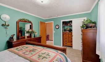 834 Deerfield Rd, Anderson, IN 46012