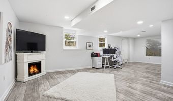 16 Chestnut St, Acton, MA 01720
