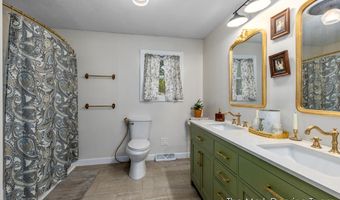 107 Elm St, Allegan, MI 49010