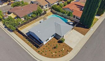 5570 Rock Tree Dr, Agoura Hills, CA 91301